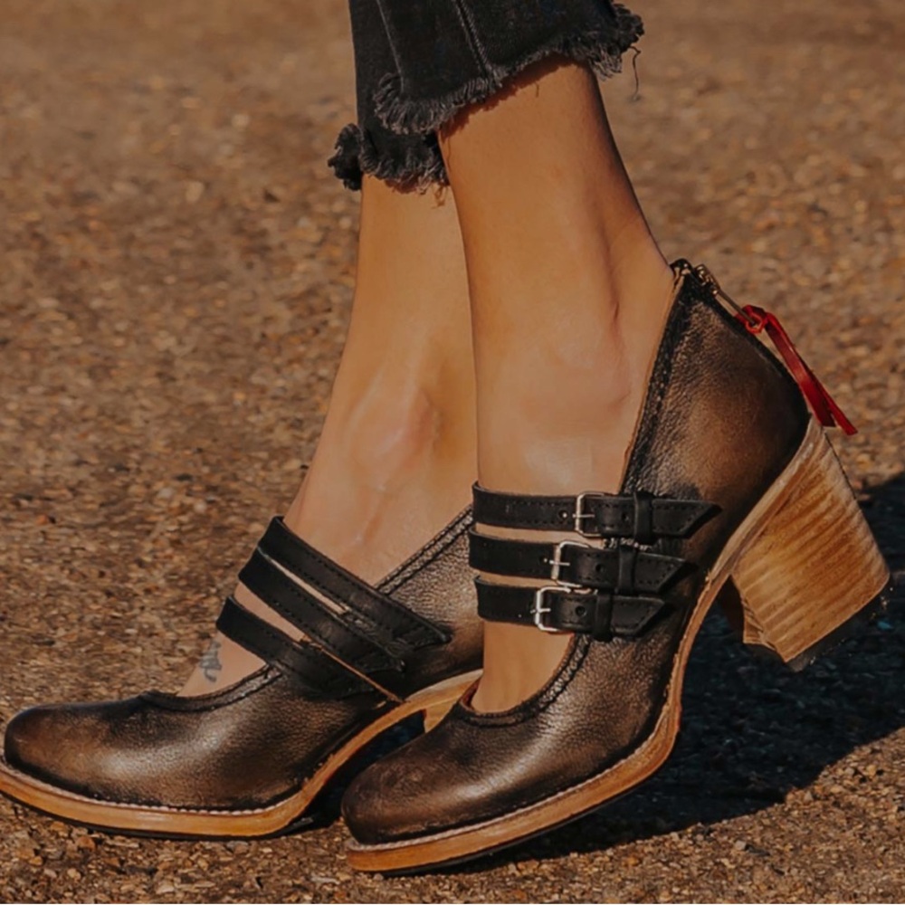 Freebird Ramsay Size 9 - worn once